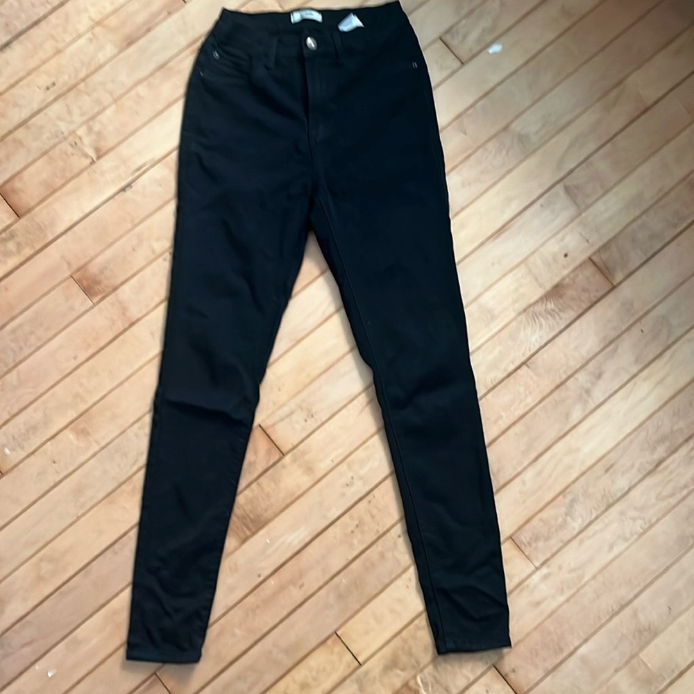 Black skinny leg Kensie